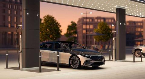 Mercedes-Benz lancia la sua infrastruttura di ricarica elettrica