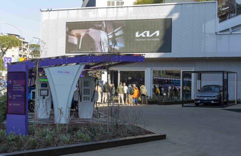 Kia-Motors-e-Enel-X-Way-insieme-a-Roma
