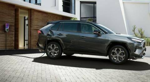 Toyota-e-Enel-X-Way-insieme-nel-nuovo-progetto-commerciale