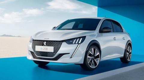 Stellantis-presenta-l'offerta-Peugeot-e-GO-con-wall-box-e-5.000-km-all'anno-inclusi